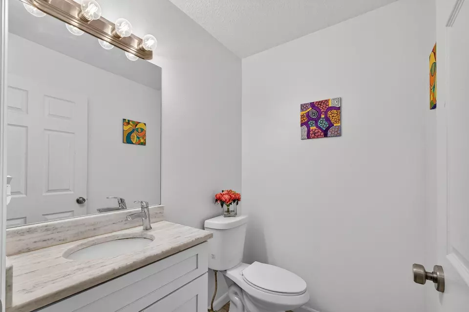 Bath - 2399 Lena Ln, West Palm Beach, FL 33415 photo 1 of 7