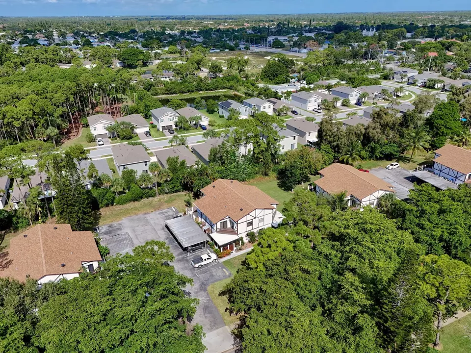 View/Area - 2399 Lena Ln, West Palm Beach, FL 33415 photo 3 of 8
