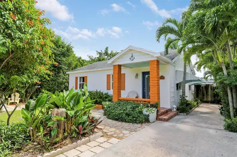211 Columbia Dr, Lake Worth Beach, FL 33460