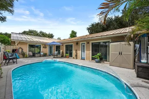 5261 Eagle Lake Dr, Palm Beach Gardens, FL 33418