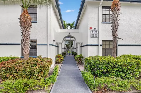 5135 Floria Dr #C, Boynton Beach, FL 33437