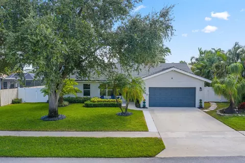 6940 NW 4th Ave, Boca Raton, FL 33487