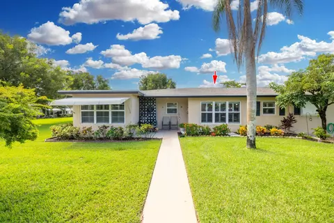 1012 Circle Ter E #B, Delray Beach, FL 33445