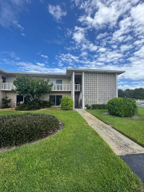 90 South Blvd #1C, Boynton Beach, FL 33435