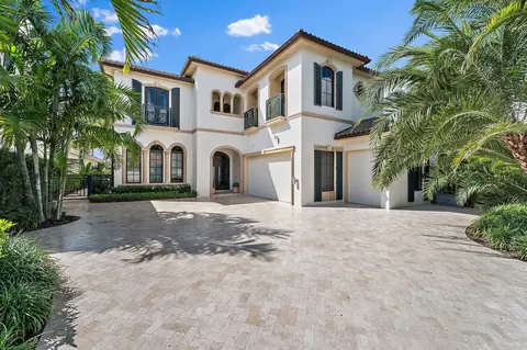 13741 Le Havre Dr, Palm Beach Gardens, FL 33410