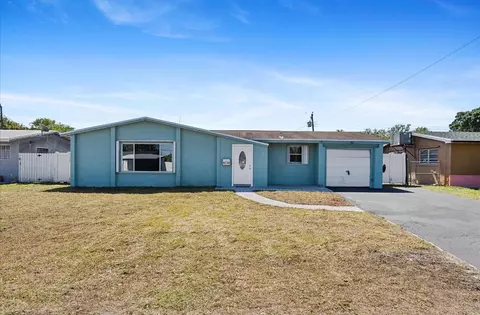 6560 Hayes St, Hollywood, FL 33024