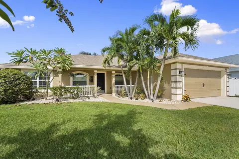941 SW Consolata Ave, Port Saint Lucie, FL 34953