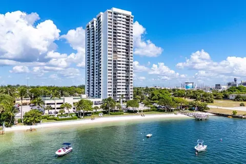 5600 N Flagler #PH109, West Palm Beach, FL 33407