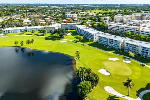 145 Atlantis Blvd #203, Atlantis, FL 33462