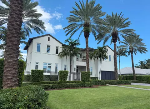 1007 White Dr, Delray Beach, FL 33483