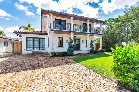 254 9th St, West Palm Beach, FL 33401