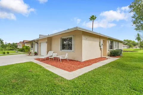 1662 Granfern Ave, West Palm Beach, FL 33415