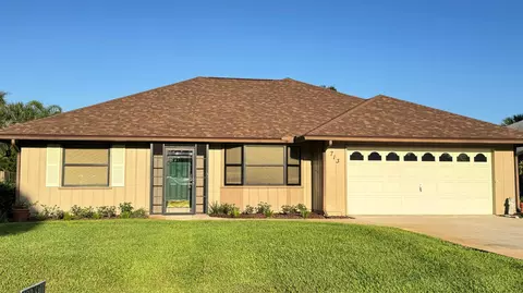 713 24th Sq, Vero Beach, FL 32962
