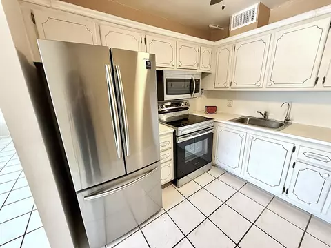 2002 Ellsemere A, Deerfield Beach, FL 33442
