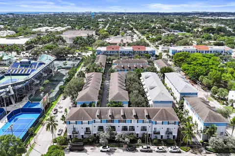 314 NW 1st St, Delray Beach, FL 33444