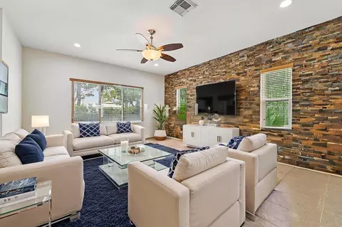 553 Gazetta Way, West Palm Beach, FL 33413
