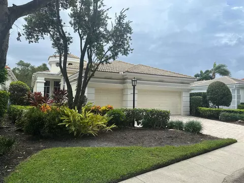 130 Isle Dr, Palm Beach Gardens, FL 33418