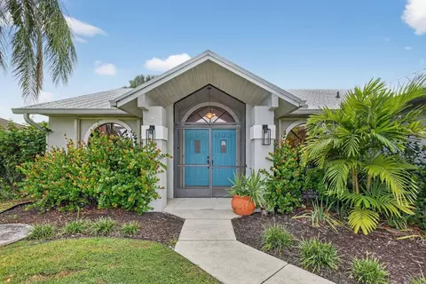 2479 SE Whitehorse, Port Saint Lucie, FL 34984