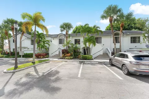 7465 N Glendevon Ln N #1207, Delray Beach, FL 33446