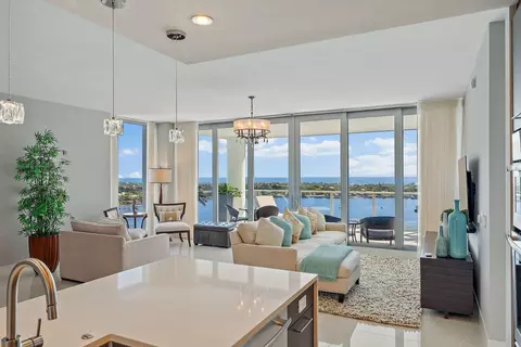 1 Water Clb #1704, North Palm Beach, FL 33408