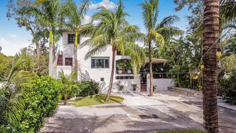 512 SW Saint Lucie Cres, Stuart, FL 34994