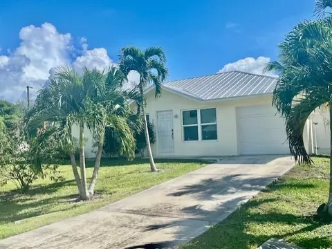 3665 SE Lower, Stuart, FL 34997