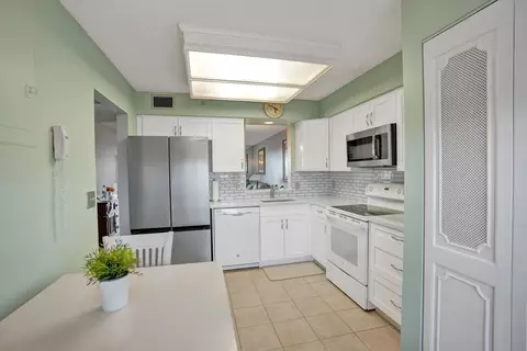 14623 Bonaire Blvd #503, Delray Beach, FL 33446