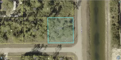 4507 E 21st St, Alva, FL 33920