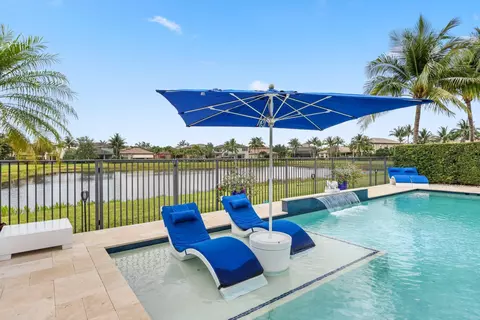 8539 Lewis River Rd, Delray Beach, FL 33446