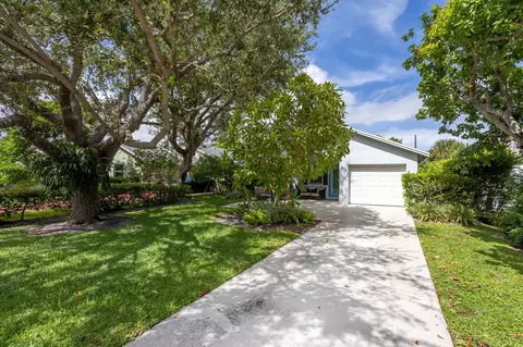 217 NE 10th St, Delray Beach, FL 33444