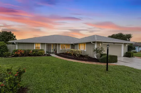 6984 SE Bunker Hill Dr, Hobe Sound, FL 33455