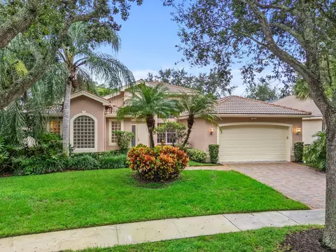 8891 Majorca Bay Dr, Lake Worth, FL 33467