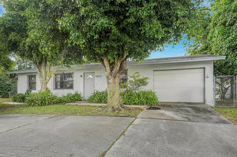 2822 Summit Blvd, West Palm Beach, FL 33406