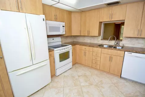 3003 Portofino #B3, Coconut Creek, FL 33066