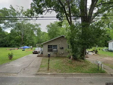 1400 Hernando Dr, Tallahassee, FL 32304