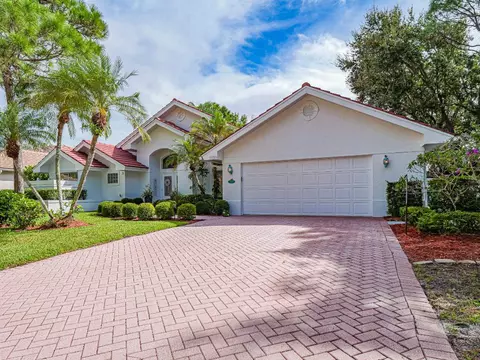 1137 SW Lighthouse Dr, Palm City, FL 34990