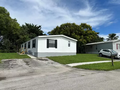 23138 Surf Road Rd, Boca Raton, FL 33428