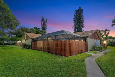 1160 Pitusa Ct #D, West Palm Beach, FL 33415
