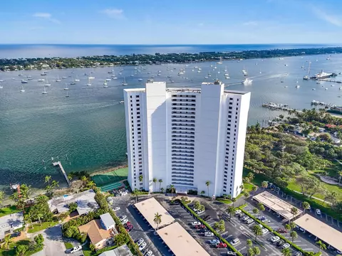 5200 N Flagler Dr #1404, West Palm Beach, FL 33407