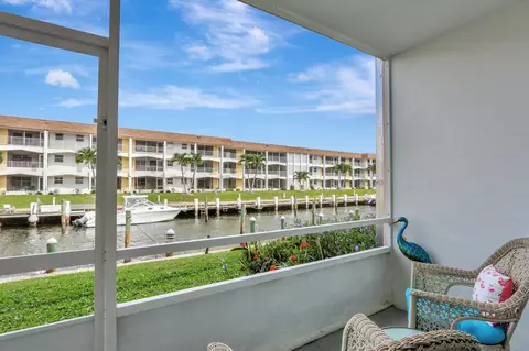 111 Doolen Ct #106, North Palm Beach, FL 33408