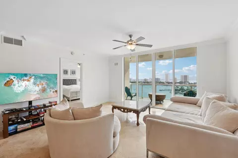 2640 Lake Shore Dr #1809, Riviera Beach, FL 33404
