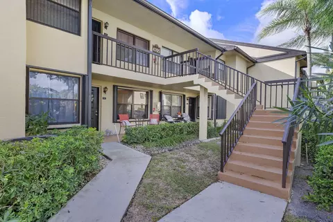 4705 Lucerne Lakes Blvd E #103, Lake Worth, FL 33467