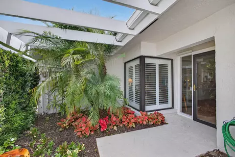 3604 Freshwater Dr, Jupiter, FL 33477