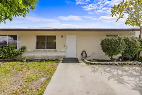 4963 Pimlico, West Palm Beach, FL 33415