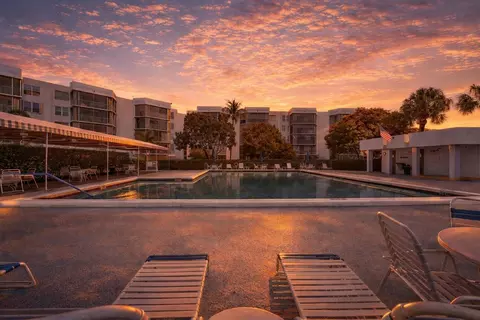 6400 NW 2nd Ave #123, Boca Raton, FL 33487