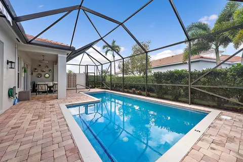 101 Casa Grande, Palm Beach Gardens, FL 33418