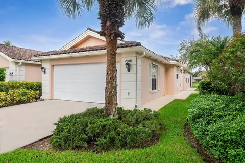 7885 Olympia Dr, West Palm Beach, FL 33411
