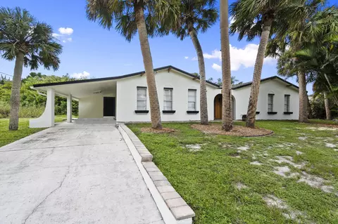4687 N Old Dixie Hwy, Fort Pierce, FL 34946