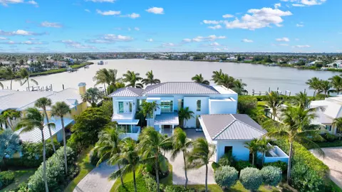 6900 SE Harbor Cir, Stuart, FL 34996