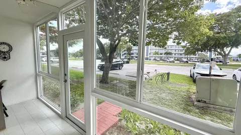 294 Farnham M #294, Deerfield Beach, FL 33442